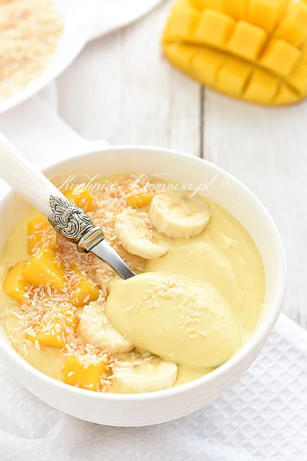 Smoothie bowl z mango i banana Smoothie bowl z mango i banana