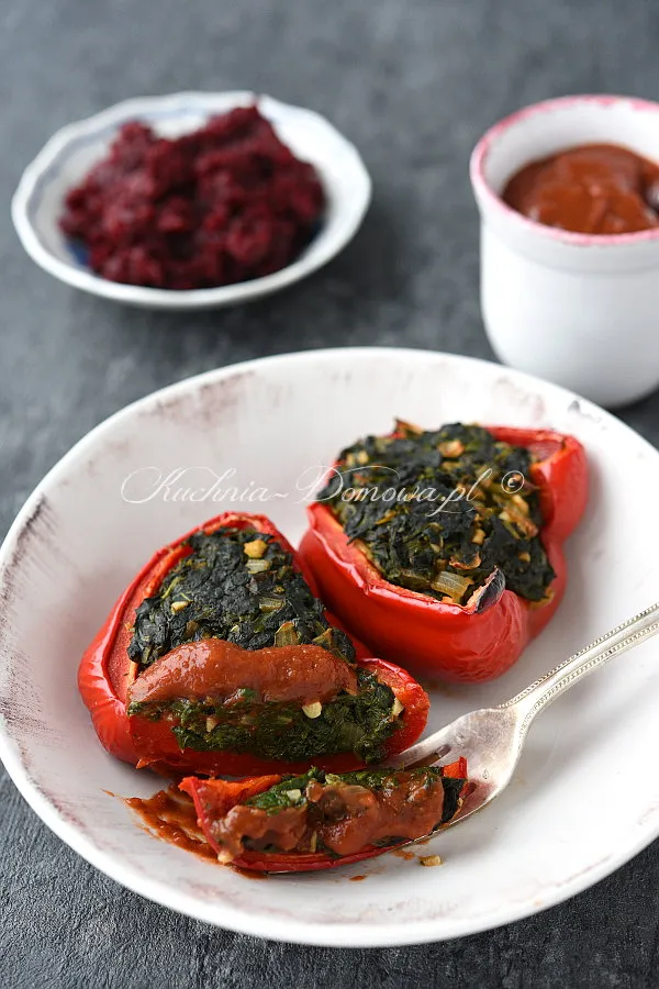 Papryka nadziewana szpinakiem (dieta dr Dąbrowskiej) Papryka nadziewana szpinakiem (dieta dr Dąbrowskiej)