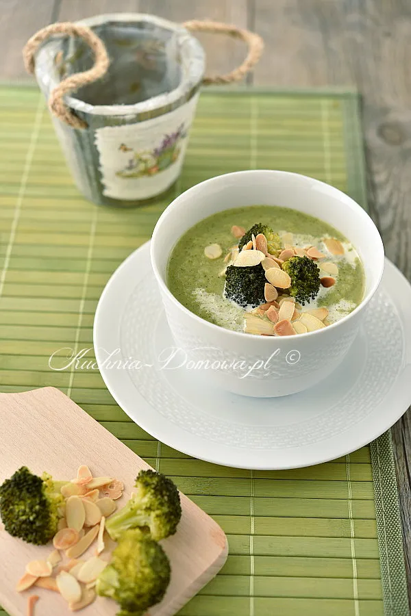 Zupa krem z brokułów Zupa krem z brokułów