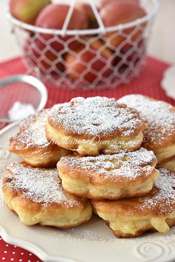 Racuchy drożdżowe z jabłkami Racuchy drożdżowe z jabłkami