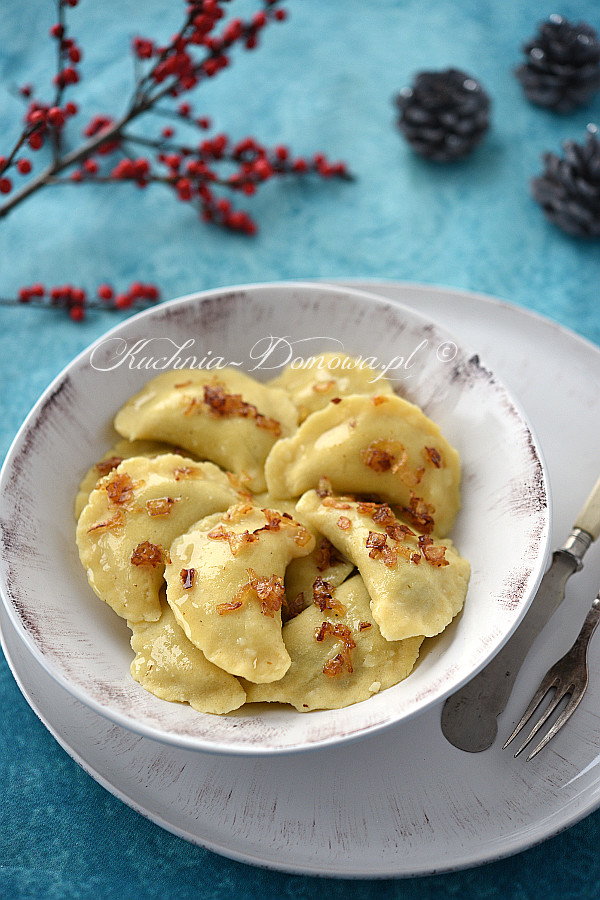 Bezglutenowe pierogi z kapustą i grzybami Bezglutenowe pierogi z kapustą i grzybami