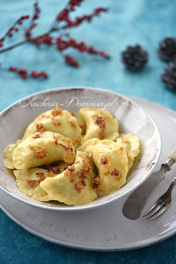 Bezglutenowe pierogi z kapustą i grzybami Bezglutenowe pierogi z kapustą i grzybami